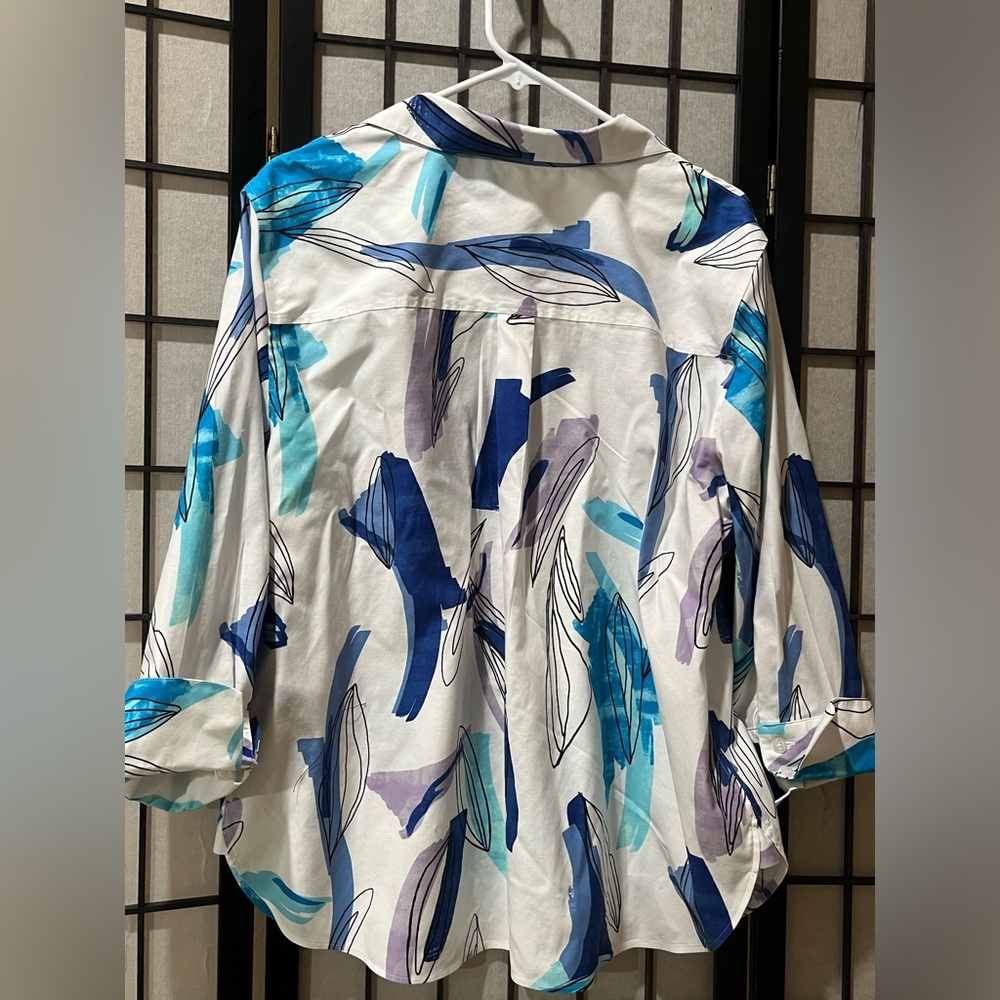 CHICOS Abstract Print Button Cuff Shirt in White, Blue & Teal WOMEN SIZE 3.5(18) - Picture 4 of 8